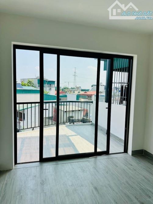 BÁN NHÀ LÔ GÓC PHỐ THANH AM LONG BIÊN NHỈNH 5 TỶ 45 m,5 TẦNG MT 5m NGÕ THÔNG KINH DOANH - 6