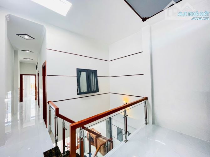 Nhà 1 trệt 1 lầu hẻm 359 Trần Quang Diệu 4m x 15m hoàn công lộ 4m - 6