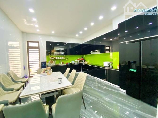 BÁN NHÀ MẶT TIỀN KHU TÊN LỬA BÌNH TÂN - 100M²(5 x 20) - 4 TẦNG - 6PN  -GIÁ 13.5 TỶ - 6