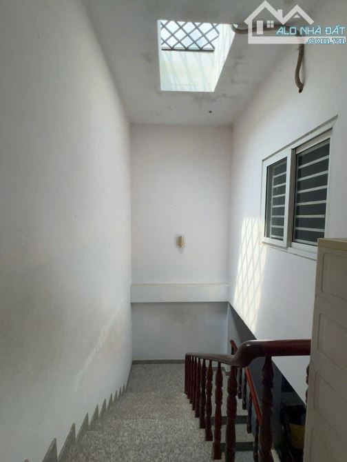 🏠 CHO THUÊ NHÀ GIÁ RẺ – PHƯỚC LONG B, Q9 5x15 ĐÚC 2 TẦNG 2 PN  Vị trí: Hẻm 3m đường 359, - 6