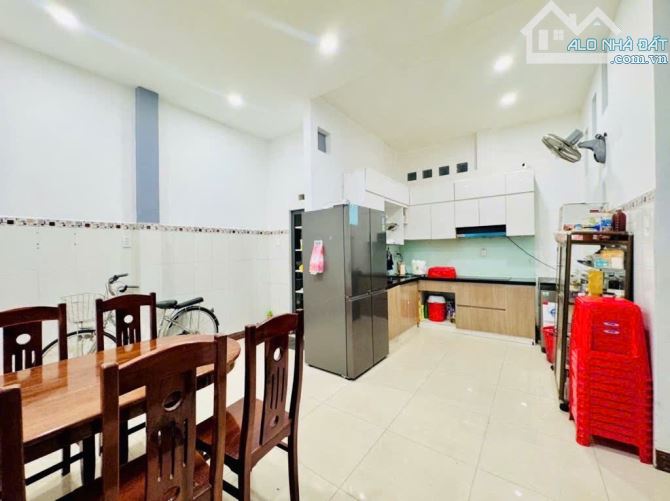 Đường số 3, HXH, 79m2, 2 tầng, ngang 6x 15m giá bán 6.xx tỷ Thạnh Mỹ Lợi Thủ Đức - 6