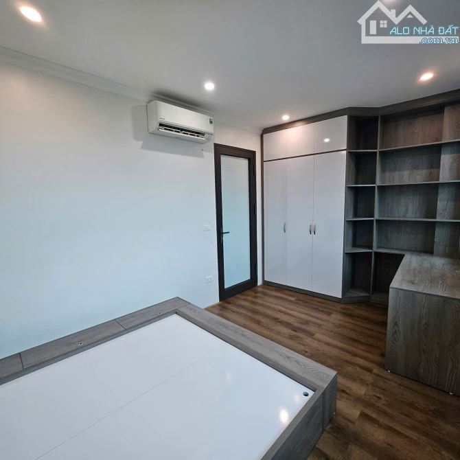 Bán nhà Hoa Lâm: 42m2 x 5 tầng x MT 5M, thang máy x gara ô tô, KD sầm uất! - 6