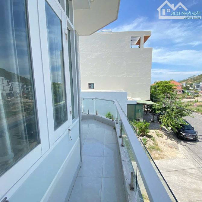 BÁN NHÀ 02 TẦNG GÓC 02 MẶT TIỀN ĐƯỜNG NGÔ VĂN SỞ, TP NHA TRANG GIÁ 6 TỶ - 6