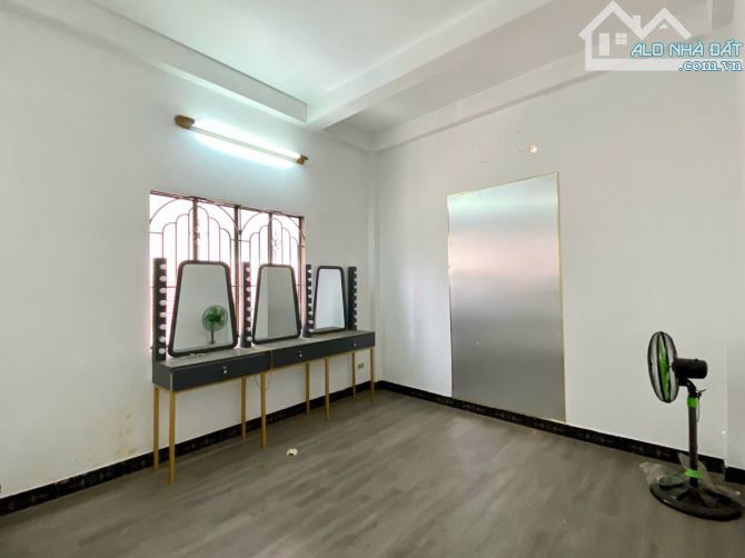 Cho thuê nhà đẹp 3 lầu mặt tiền Cách Mạng Tháng 8 gần nhà thờ Biên Hòa giá chỉ 15 triệu - 6