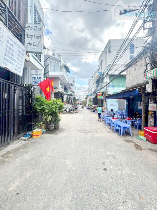 Bán nhà 1 lầu hẻm xe hơi Dương Bá Trạc P. Chánh Hưng Quận 8 - 6