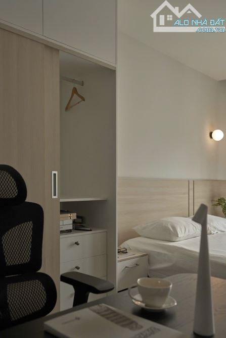 CĂN HỘ TÁCH BẾP LUXURY FULL NỘI THẤT BAN CÔNG CỰC ĐẸP Ở QUẬN 1 - 6