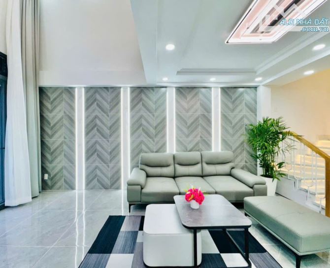 Bán nhà hẻm xe tải 5m thông đường Bùi Quang Là, P.12, 4,3 x 9, 5 tầng giá 6.68 tỷ tl - 6