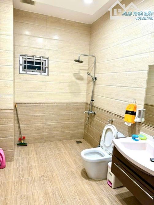 Bán Nhà Hẻm Ô Tô 5m, Cách Mạng Tháng Tám – P.5, Tân Bình, 10Tỷ, 60m2(4,3x14), 4Tầng - 6