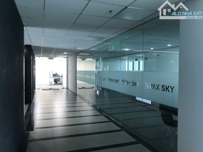 Bán toà nhà mặt phố Bà Triệu (HK) 489m2 x 15 tầng MT 25m cho thuê 800tr/tháng