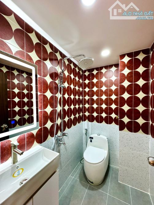 🌆 SIÊU PHẨM PHAM XÍCH LONG, PHÚ NHUẬN CHƯA TỚI 8 ĐỒNG - VỚI 5PN,5NVS - 5 TẦNG BTCT - HOÀN - 7