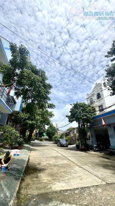 SIÊU PHẨM 3 Tầng bên sông HIỆP BÌNH CHÁNH THỦ ĐỨC DT 85m2 Giá 12.5 Tỷ - 7