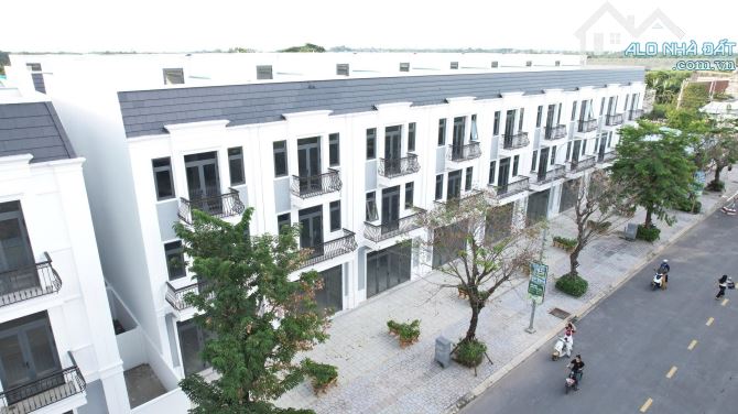 Căn góc LK HUD Chánh Mỹ,DT 140m2,mặt đường Nguyễn Văn Cừ,mặt sông Sài Gòn,tiến độ giãn - 4