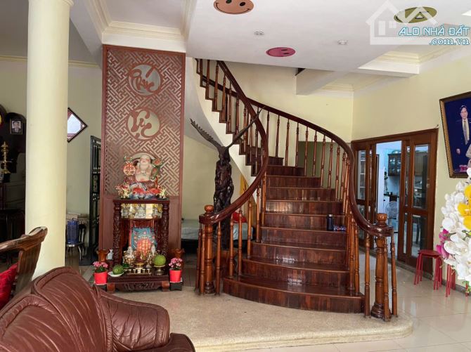 Bán Biệt thự Góc 2MT Thanh Đa Phường 27 Bình Thạnh: 20mx32m, sổ 513m2, 3 tầng. Chốt 66 tỷ - 6