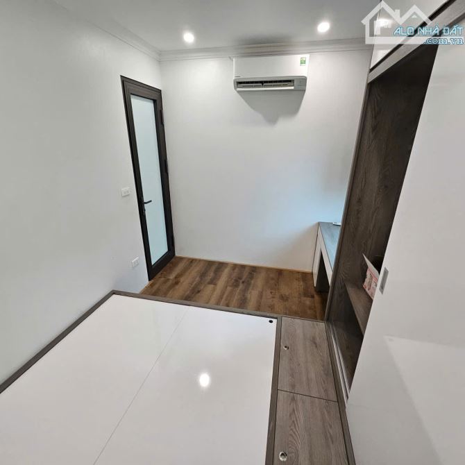 Bán nhà Hoa Lâm: 42m2 x 5 tầng x MT 5M, thang máy x gara ô tô, KD sầm uất! - 7