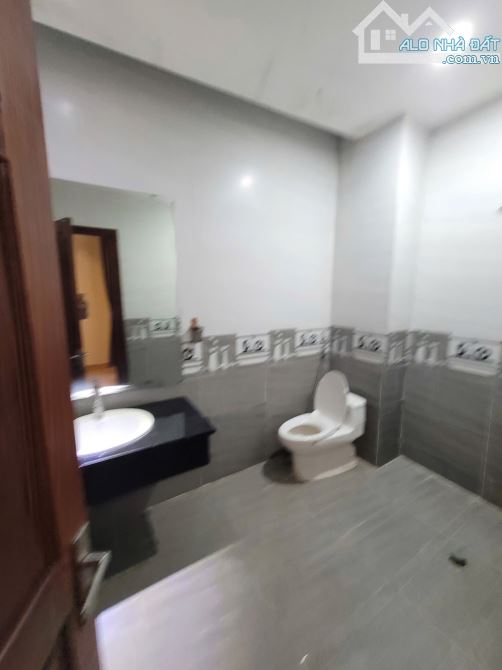 nhà 1 trệt 3 lầu 120,9m2 12ty TL MT đường Hai Bà Trưng p.Đông Hòa Tp.Dĩ An - 7