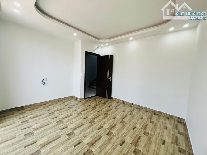 🌈🏘 Bán nhà 3 tầng 62,3m² sân cổng riêng tại Kiến Thiết- Sở Dầu- Giá chỉ 2,78 tỷ - 7