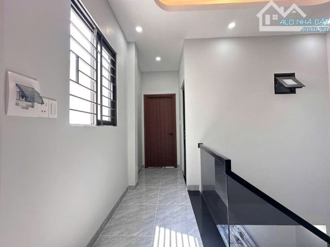 Nhà ngộp, vị trí mặt tiền kinh doanh, đường 8m, 100m2 sổ riêng ODT, 2tỷ150. - 7