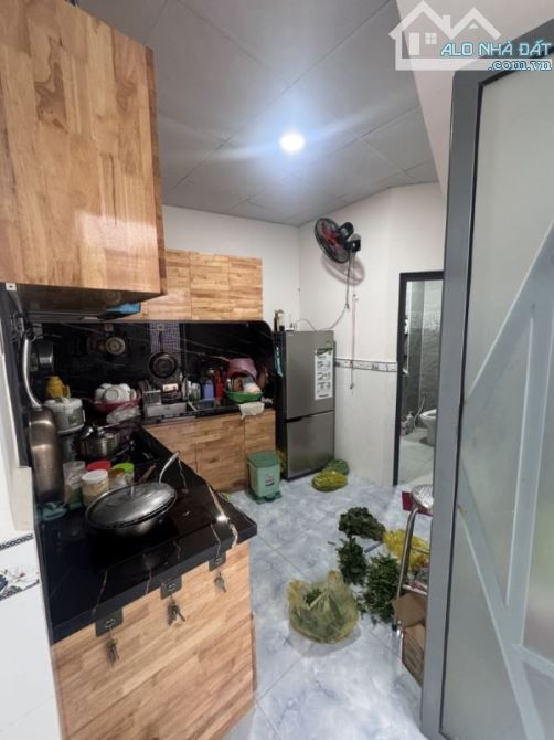 Quận 1 - Gấp bán nhà đất TPHCM, giá rẻ, gần mặt tiền kinh doanh - 7