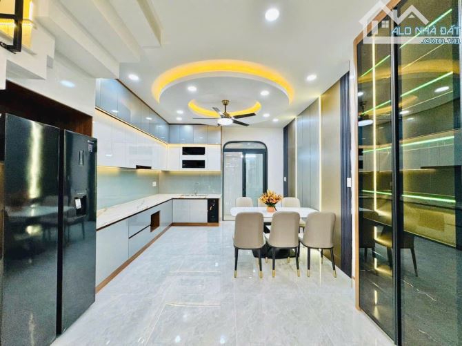 ĐỊNH CƯ CẦN BÁN CĂN NHÀ TRẦN QUANG DIỆU,PHƯỜNG 14, QUẬN 3, GIÁ:5,58TỶ/63M2 (4,5x14) - SHR - 7