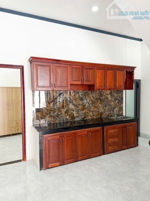 Bán nhà 1 trệt 1 lầu sổ riêng thổ cư p. Bủu Hoà - 7