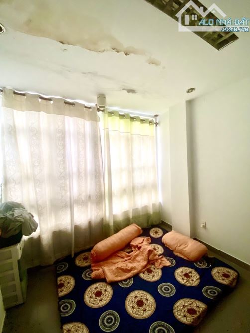10M RA HOÀNG SA, 1 TRỤC RA HXH. TVĐ. 4 TẦNG ĐÚC, 28M2. KHÔNG TƯỞNG Q3. CHỈ 4 TỶ 65 - 7