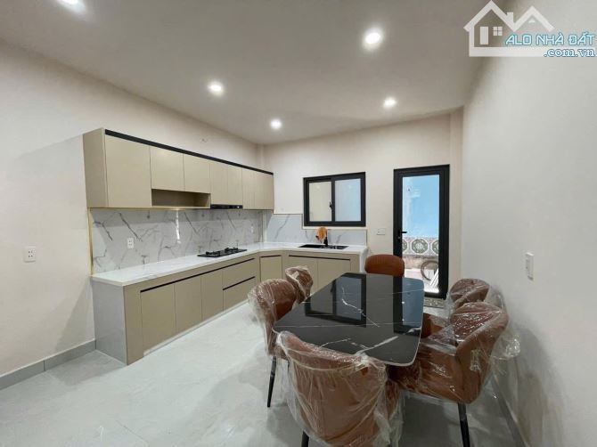Nhà 3 tầng hẻm 6m phường 4 quận 8 giá 9 tỷ 5 - 7