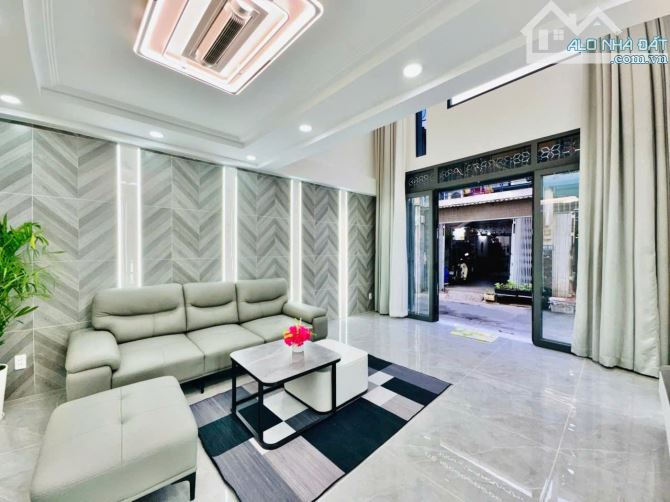 Nhà Mới Xây Hẻm Xe Hơi💎Bùi Quang  Phường P12💎4,4mx8m 4 Lầu 3PN 4WC💵6,7 Tỷ - 7
