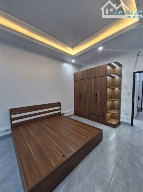 Bán nhà 3 tầng ngõ phố Bình Lộc, phường Lê Thanh Nghị, TP HP, 72.7m2, mt 4m, 3 ngủ, 4.x tỷ - 7
