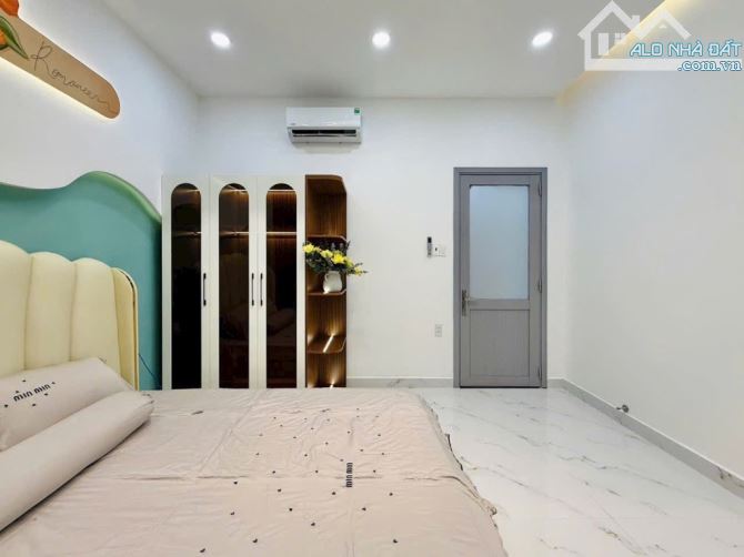 🏡 NHÀ 4 TẦNG ĐẸP – XE HƠI NGỦ TRONG NHÀ – GÒ VẤP - GIÁ NHỈNH 6 TỎI HANH CÒN KIP KHÁCH ƠI - 8
