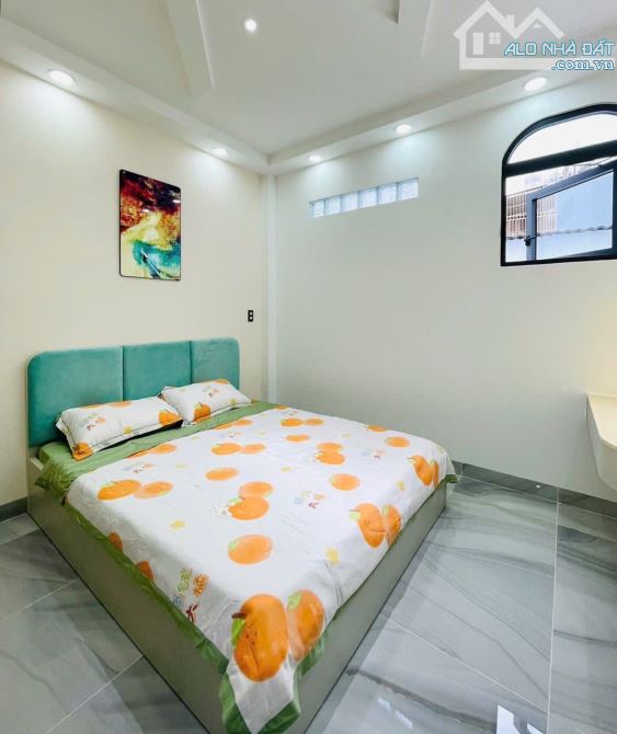 Căn nhà thiết kế hiện đại ngay Nguyễn Oanh, GV. Giá: 3 Tỷ 110 tr / 64m2. Hẻm ô tô 4.5m - 8