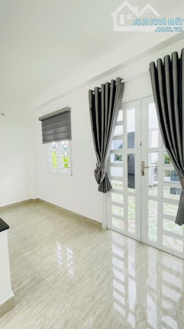 Đường Trần Thị Năm, Quận 12, hẻm 6m, 4.5x15m, 5 Tầng, 5.x tỷ - 10