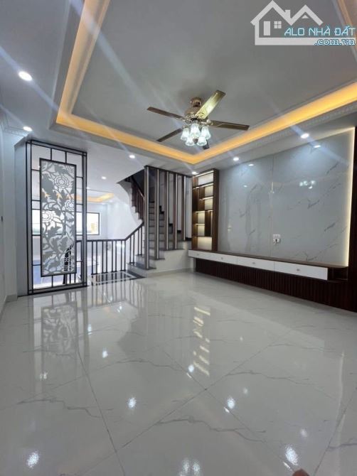 Ngọc Hồi - Thanh Trì 52m x 5 tầng, mặt tiền 3.4m, giá 7.8 tỷ thương lượng - 8