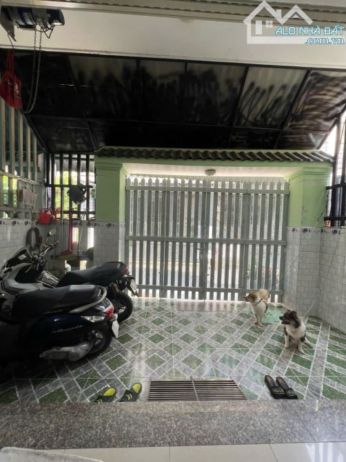 🏠 CHO THUÊ NHÀ GIÁ RẺ – PHƯỚC LONG B, Q9 5x15 ĐÚC 2 TẦNG 2 PN  Vị trí: Hẻm 3m đường 359, - 8
