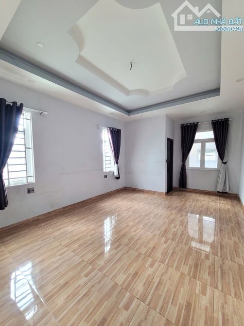 nhà 1 trệt 3 lầu 120,9m2 12ty TL MT đường Hai Bà Trưng p.Đông Hòa Tp.Dĩ An - 8