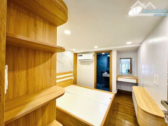 Bán nhà 3 tầng mới , đẹp - Hoàng Văn Thụ-Phường 2 -Tân bình .  Dt: 27m2 -Giá : Nhỉnh 5 tỷ - 8