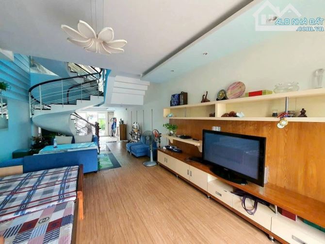 Bán nhà phố MT đường Thạnh Mỹ Lợi p Cát Lái Tp Thủ Đức - 8