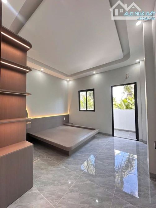 Nhà ngộp, vị trí mặt tiền kinh doanh, đường 8m, 100m2 sổ riêng ODT, 2tỷ150. - 8