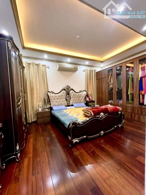BÁN TÒA NHÀ CCMN ĐƯỜNG TAM KHƯƠNG. 100M2 - 7 TẦNG. THANG MÁY. 14 PHÒNG. - 8