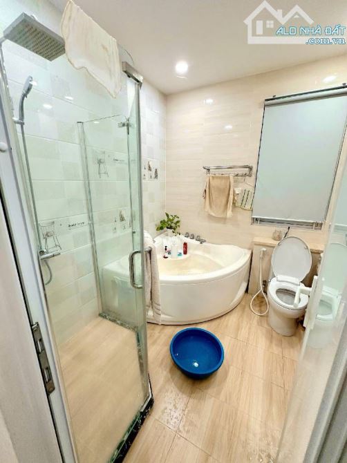 CĂN GÓC 2 MẶT TIỀN - VỊ TRÍ SIÊU ĐỈNH- HẺM 8M- TÂN QUÝ- TÂN PHÚ- DT 4X13- 4 TẦNG - 8
