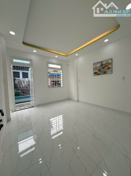 NHÀ MỚI 1 LẦU MỚI TINH ĐỐI DIỆN CHỢ BÌNH TIÊN Q.6 - 8