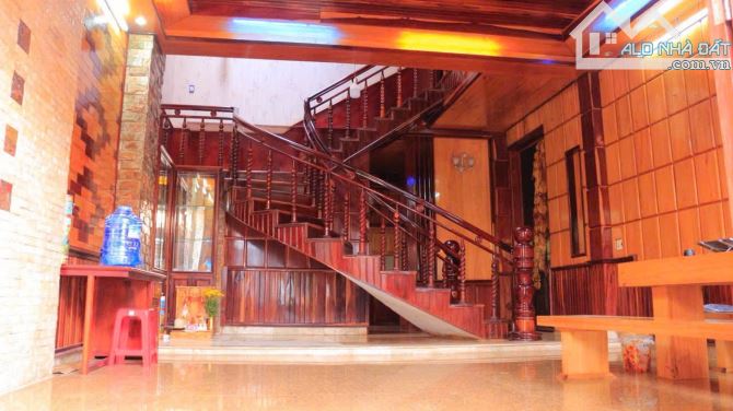 NHÀ ĐẸP KIÊN CỐ HẺM 320 TRẦN PHÚ NỘI THẤT XỊN XÒ TOÀN GỖ TỰ NHIÊN - Loctran - 9