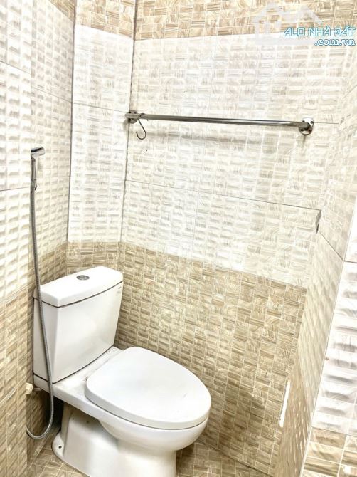 4 TẦNG - 90M2 - KHU VỰC VIP TT GÒ VẤP,NGÃ 5 MẶT TIỀN KINH DOANH SẦM UẤT BẬC NHẤT,GIÁ 12 TỶ - 9