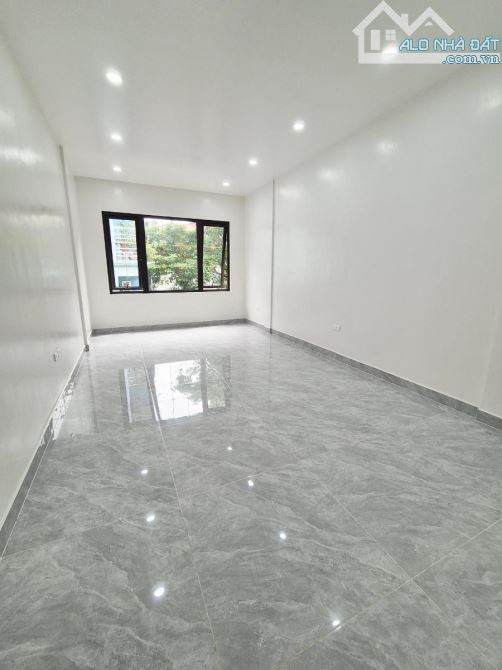 NGUYỄN TRÃI – 63M² – 6 TẦNG THANG MÁY – GARA Ô TÔ – 20.5 TỶ – NHÀ ĐẸP Ở NGAY- THANH XUÂN - 9