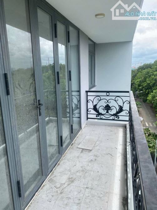 Bán nhà phố đường 66 p Cát Lái Tp Thủ Đức - 9