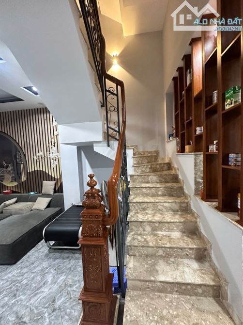 NHÀ RIÊNG NGUYỄN TƯ GIẢN 60M2 HXH ĐỖ CỬA 4 TẦNG LUNG LINH TIỆN KD TẶNG NỘI THẤT CHỈ 10,6 T - 9