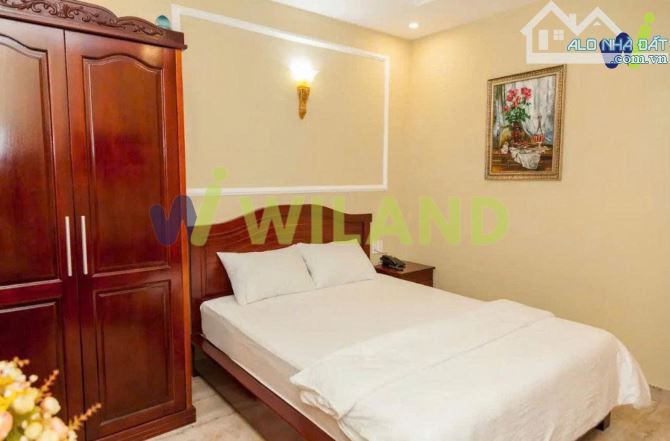 BÁN KHÁCH SẠN MẶT TIỀN KHU Á CHÂU 6 TẦNG HOÀN CÔNG CÓ PCCC, ĐÔNG KHÁCH CHỈ 22 TỶ - 9