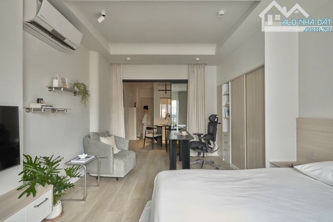 CĂN HỘ TÁCH BẾP LUXURY FULL NỘI THẤT BAN CÔNG CỰC ĐẸP Ở QUẬN 1 - 9