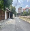 Cần bán lô đất 150m đất cạnh trường THCS Đông Dư, gần hồ ủy ban xã, phù hợp làm nhà vườn
