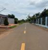 Đất long tân đất đỏ gần biển , sau lưng chợ