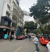Chính chủ bán nhà mặt phố Nguyễn Đình Thi 65m chỉ 33 tỷ Tây Hồ, vỉa hè,KD bất chấp